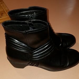 Black ankle boots size 11